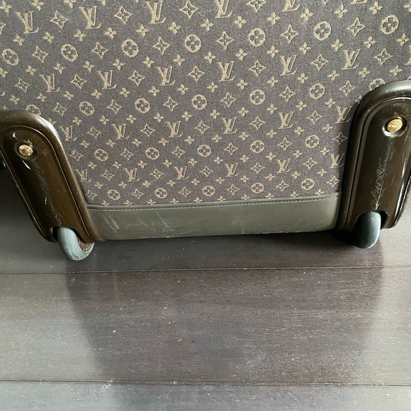 Louis Vuitton Pegase soft suitcase in monogram canvas and dark brown leather - Picture 5 of 12
